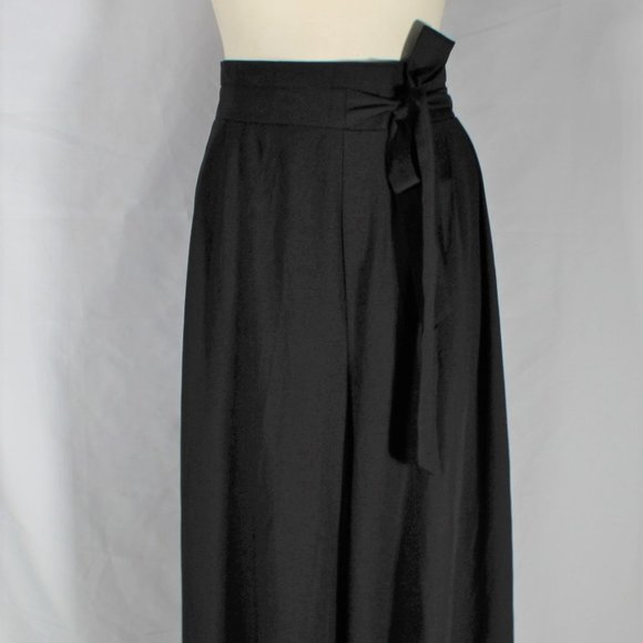 Charlotte Russe Pants - Black Wide Leg Juniors Plus Charlotte Russe NWT Pants Size 1X Juniors